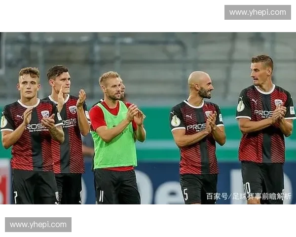 围绕足球联赛班长崛起与球队竞争格局演变的多维度深度解析趋势研